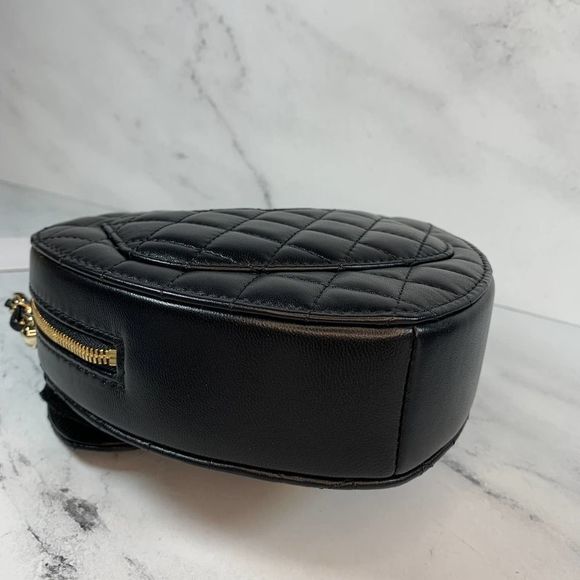 ❌❌  Authentic CHANEL 22S Heart Bag large CC black Lambskin Leather Crossbody - Picture 11 of 16